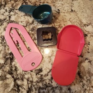 Set of 4 Tupperware gadgets